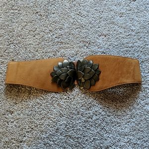 Small Faux Brown Suede Stretch Belt